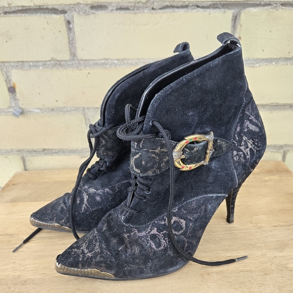 Vintage Shoes - Vintage Suede Booties